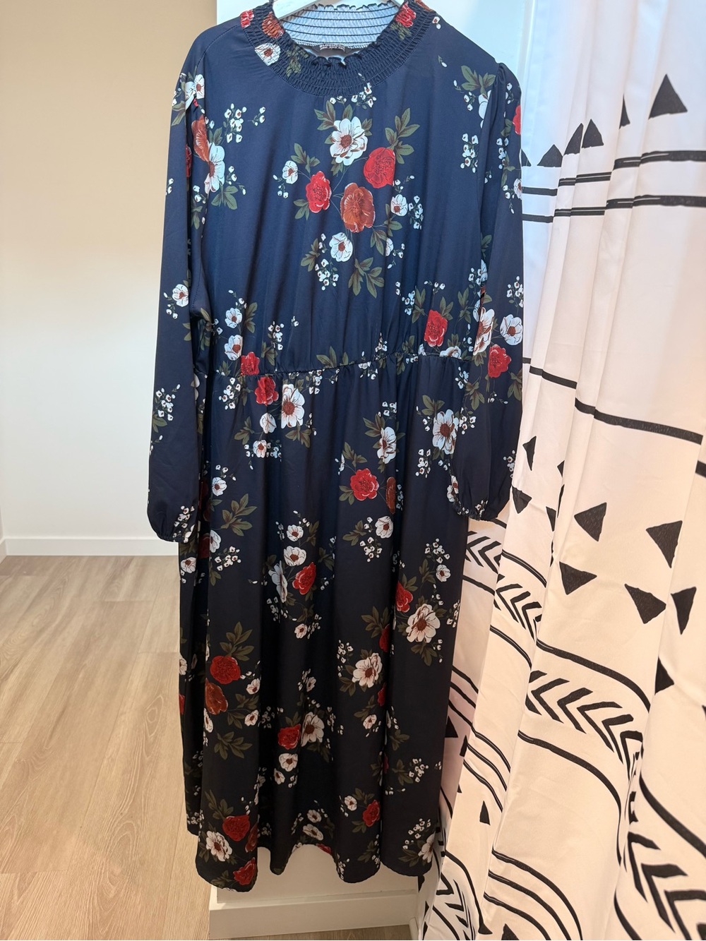 Bloomchic 22/24 Navy Floral Maxi dress